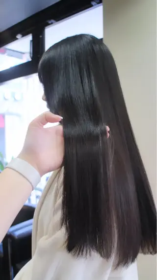 ロング カラー カーリーパーマ/ 透明ｶﾗｰ/MIKUのヘアスタイル