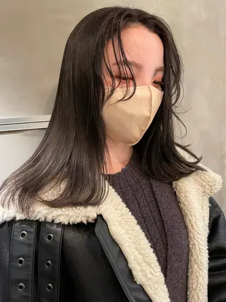 セミロング カラー classic 新横浜所属・大人girly🛋️ 🤍yukakoのヘアスタイル