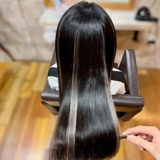 ロング YELLOW CORN 金沢文庫所属・【金沢文庫4分】髪質 改善/縮毛矯正アラタのヘアスタイル