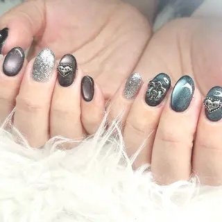 ネイル LIB VALLA Yuri🍭🖤のネイルデザイン