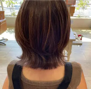 ミディアム 大島 瑞穂　ビズヘアーのマツエク・マツパデザイン