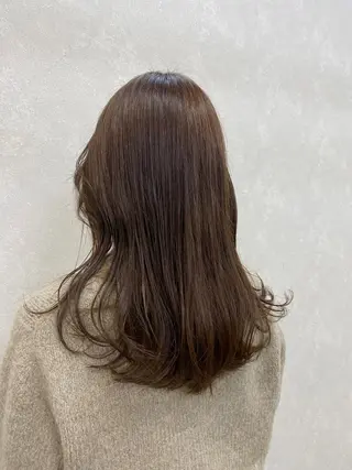 セミロング カラー full bloom所属・宮﨑 舞のヘアスタイル