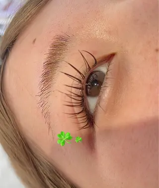 マツエク・マツパ eyelash salon f所属・鈴木 百音のマツエク・マツパデザイン