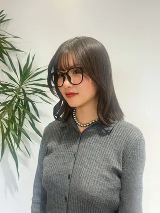 ミディアム カラー ベージュカラー⌇﻿ くびれヘア.𐙚心音のヘアスタイル