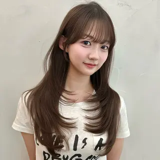 ロング 🌹ハッシュカット、 レイヤー韓国ヘア🌹のヘアスタイル