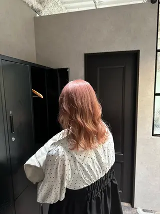 ミディアム カラー SALOWIN広島所属・ブリーチカラー/ ベージュ/SARAのヘアスタイル