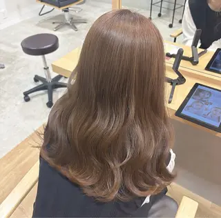 セミロング カラー ちかまつ かずやのヘアスタイル