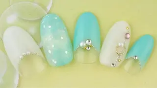 ネイル yuni所属・Nail salon yuriのネイルデザイン