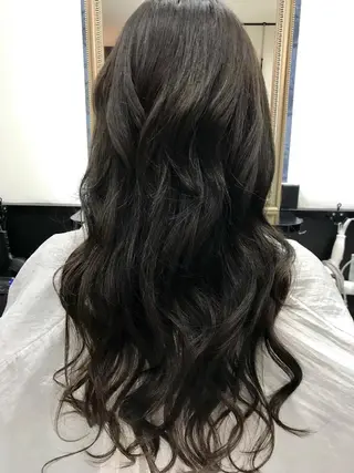 ロング SHINJI /グランディール店長のヘアスタイル