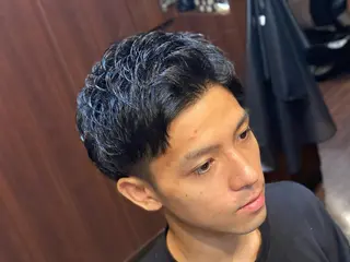 ショート パーマ メンズ 浅見 天翔のヘアスタイル