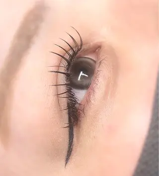 マツエク・マツパ Total Beauty Salon　TRINT所属・☆ NALのマツエク・マツパデザイン