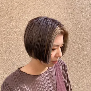 ショート カラー 大場 優のヘアスタイル