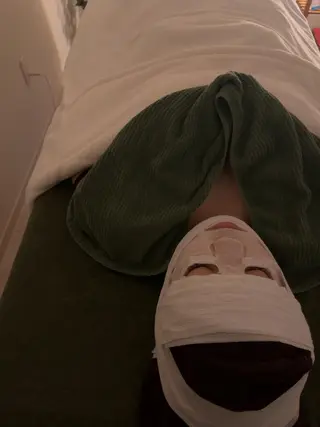 ロング カラー パーマ ヘアアレンジ メンズ キッズ ネイル マツエク・マツパ アイブロウ 小顔専門 ヘッドスパ【jiu】のエステ・リラクイメージ