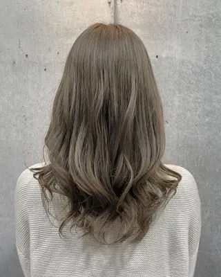 ミディアム 齋藤 結愛のヘアスタイル