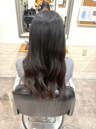 ロング 堀川 希歩のヘアスタイル