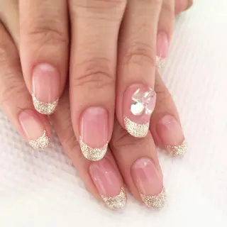 ネイル 髙城 亜紀のネイルデザイン