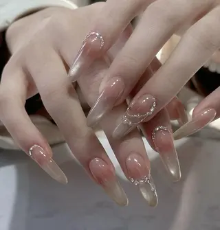 ネイル Pure&Rich Nailのネイルデザイン