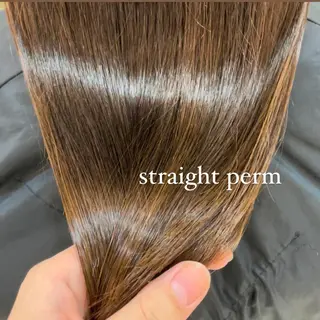 ロング BiBi  藪 菜月のヘアスタイル