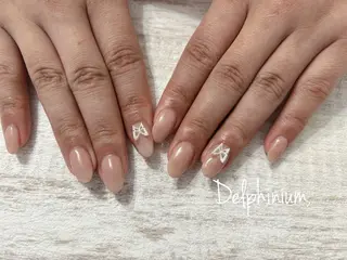 ネイル 岡本 友恵のネイルデザイン