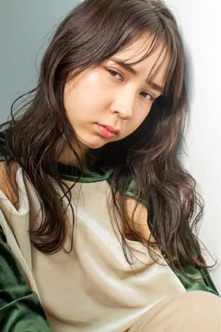 セミロング カラー ri saのヘアスタイル