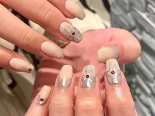 セミロング m kaori𓃟のネイルデザイン