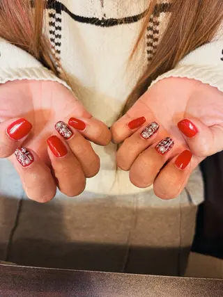 ネイル スパイラル牛川通店所属・花木 ひかりのネイルデザイン