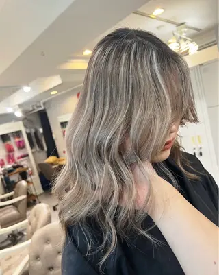 ミディアム カラー ROBIN所属・指名数No.1 /NAOYAのヘアスタイル