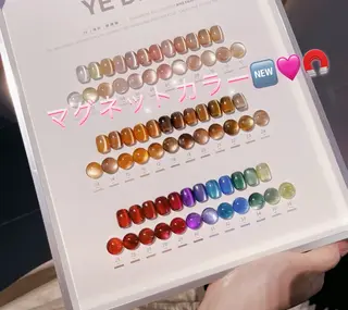 ネイル pink ladyサロン所属・べ にのネイルデザイン