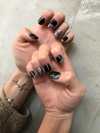 ミディアム カラー ヘアアレンジ メンズ ネイル viewstokyo所属・mana 暖色カラーカットのヘアスタイル