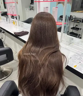 ロング レイヤーカット／ ハイトーン/Moeのヘアスタイル