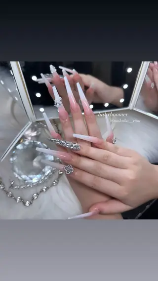 ネイル 加納 莉音のネイルデザイン