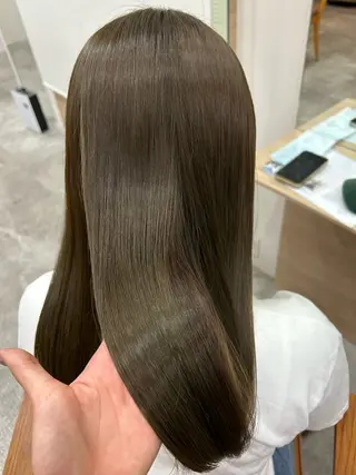 ロング レイヤーカット /チナツのヘアスタイル