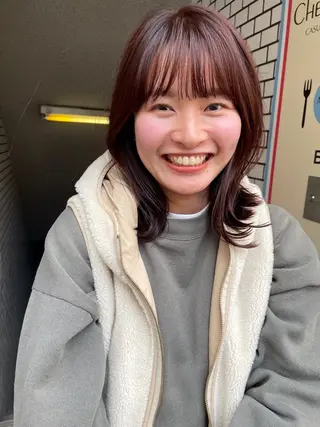 セミロング カラー さの あやねのヘアスタイル