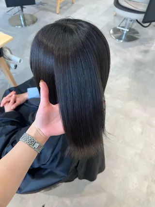 カラー 晶／艶髪カラー ／トリートメントのヘアスタイル