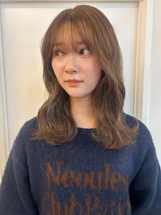 ミディアム レイヤーカット/ 透明感カラーmikuのヘアスタイル