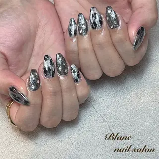 セミロング Blanc ブランのネイルデザイン