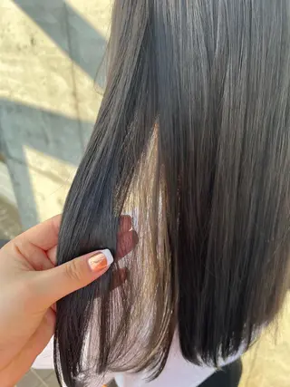 ロング alu所属・alu yuinaのヘアスタイル