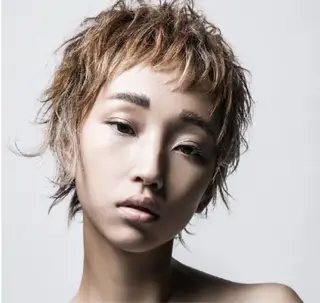 ショート 似合わせカット 小林愛奈のヘアスタイル