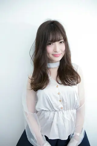 ロング パーマ 田辺 侑未のヘアスタイル