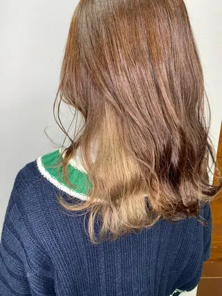 カラー インナー×縮毛矯正 ピンクカラー澤井里菜のヘアスタイル