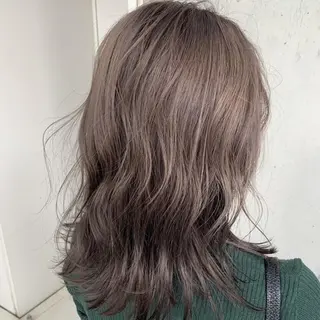 ミディアム nanami /Toiroのヘアスタイル