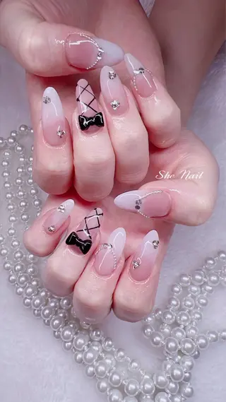 ネイル She   Nail所属・ISA_ BELLAのネイルデザイン