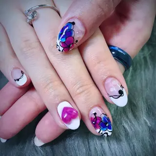 ネイル NOIROUGE所属・NOI ROUGEのネイルデザイン