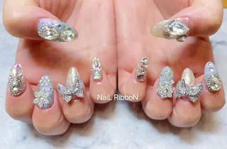 ネイル ネイルリボン 受付スタッフのネイルデザイン