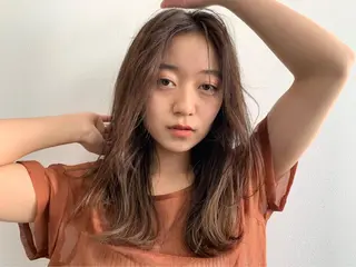 ロング カラー 土屋 愛海のヘアスタイル