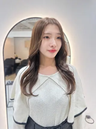 セミロング カラー 韓国ヘア顔周りカット 艶髪ベージュtamaのヘアスタイル