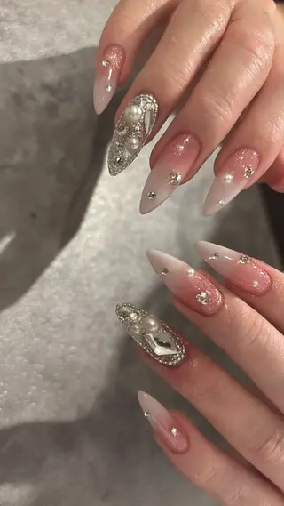 ネイル Mignon所属・Mignon 、のネイルデザイン