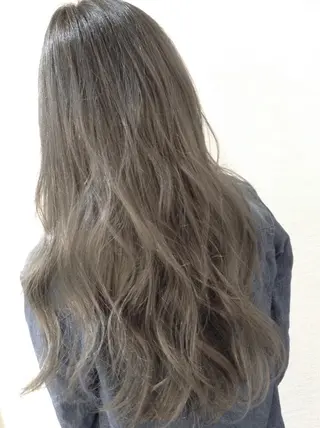 ロング ブリーチなしダブル/ レイヤーカット 小棹のヘアスタイル