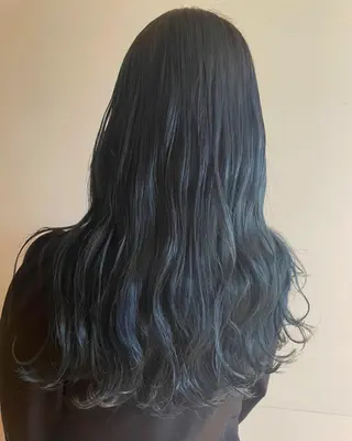 ロング カラー EARTH中島 秋桜久のヘアスタイル