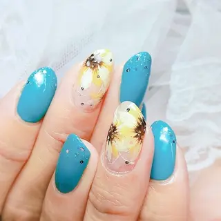 ネイル 柴崎 美幸のネイルデザイン